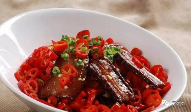 熱門暢銷菜品探秘,小巷美食秘境的誘人魅力