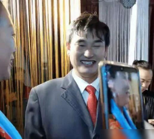 大衣哥最新動(dòng)態(tài)，與自然美景的邂逅，內(nèi)心平和之旅啟程